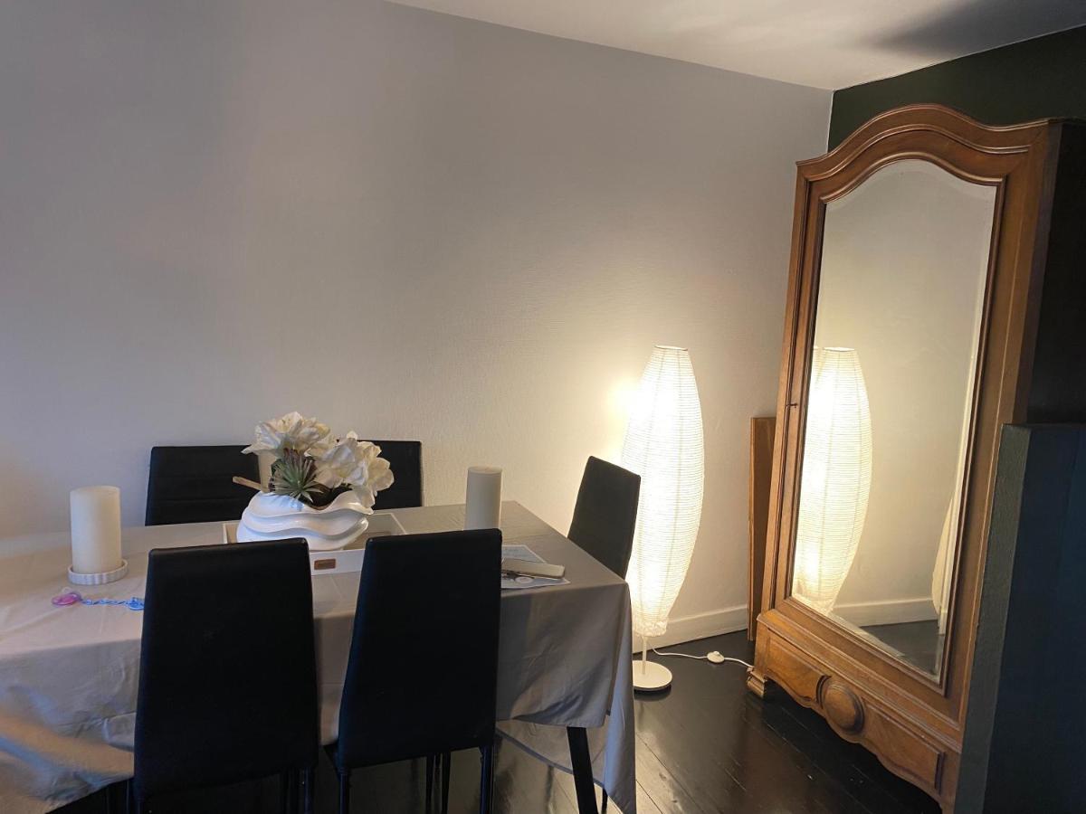 Ravissant Duplex Meuble Tout Confort Hyper Centre St Cere 4 Pers Lit Bb Wifi Gratuit Saint-Céré المظهر الخارجي الصورة